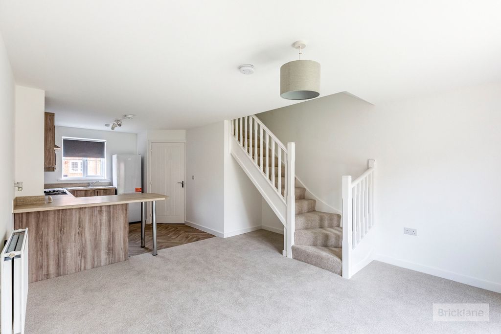 Property photo 2 of 11 Kitchen