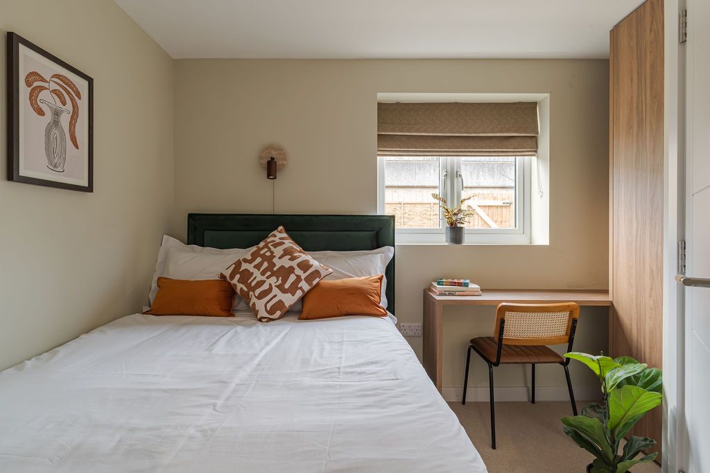 Property photo 1 of 3