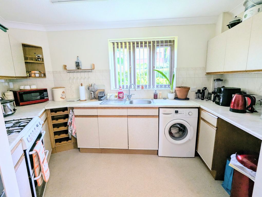 Property photo 3 of 9