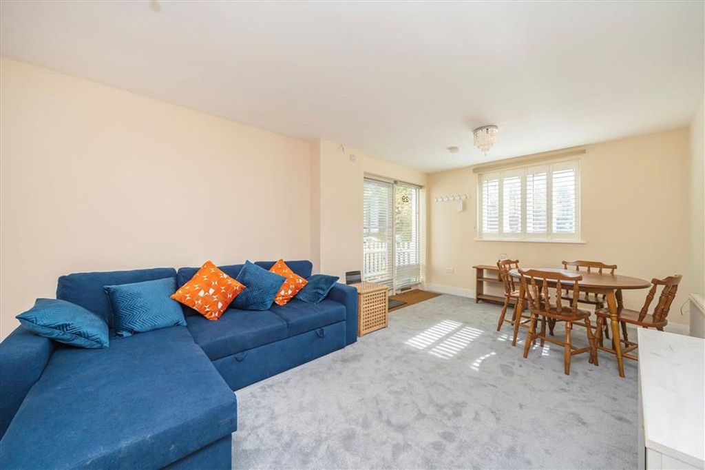 Property photo 3 of 6