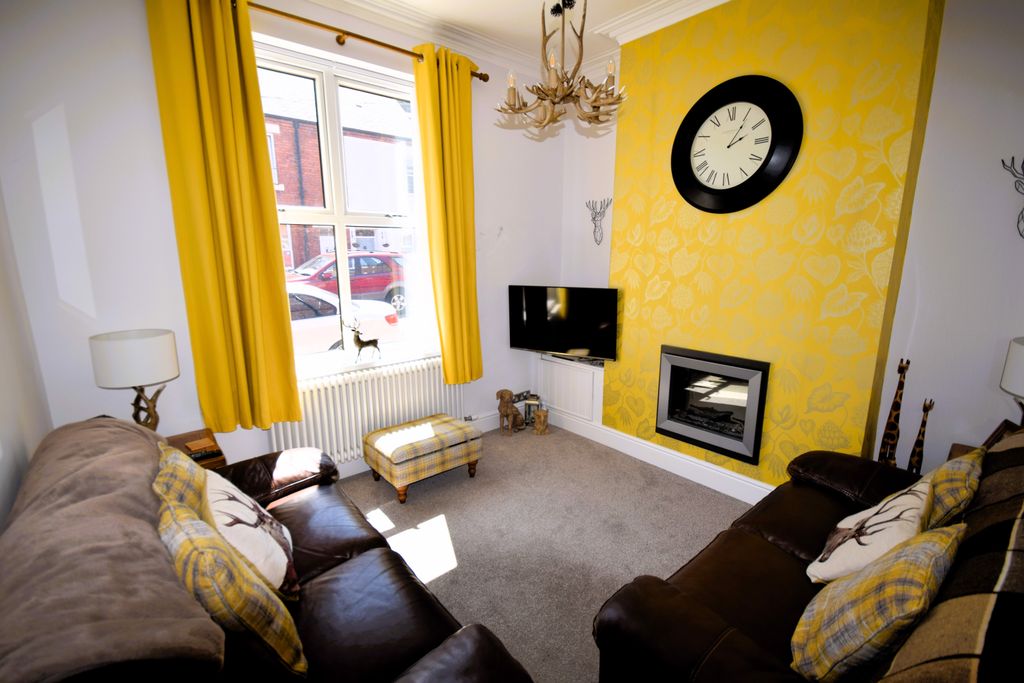 Property photo 3 of 14 Front Living Room