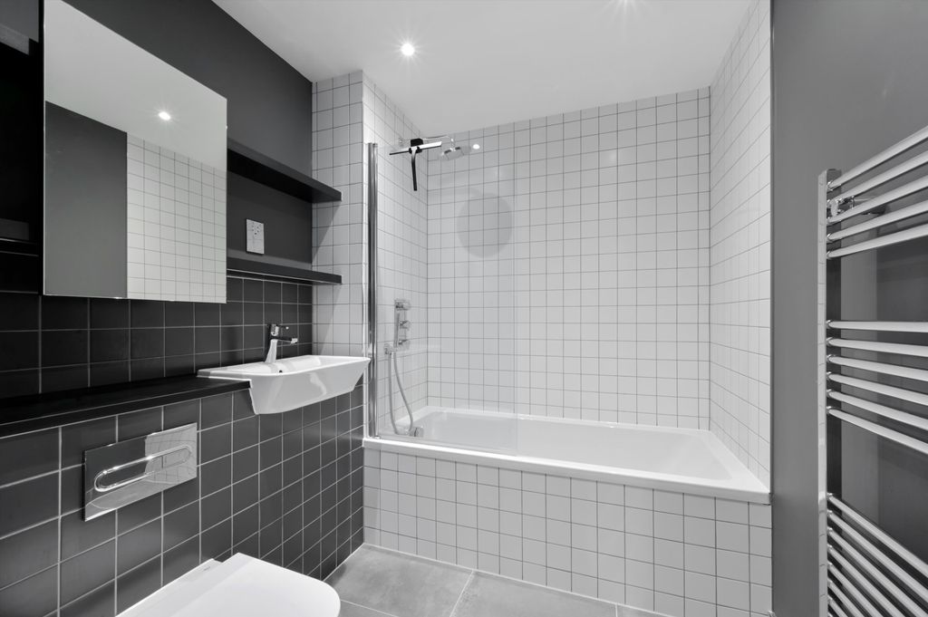 Property photo 3 of 12 Image