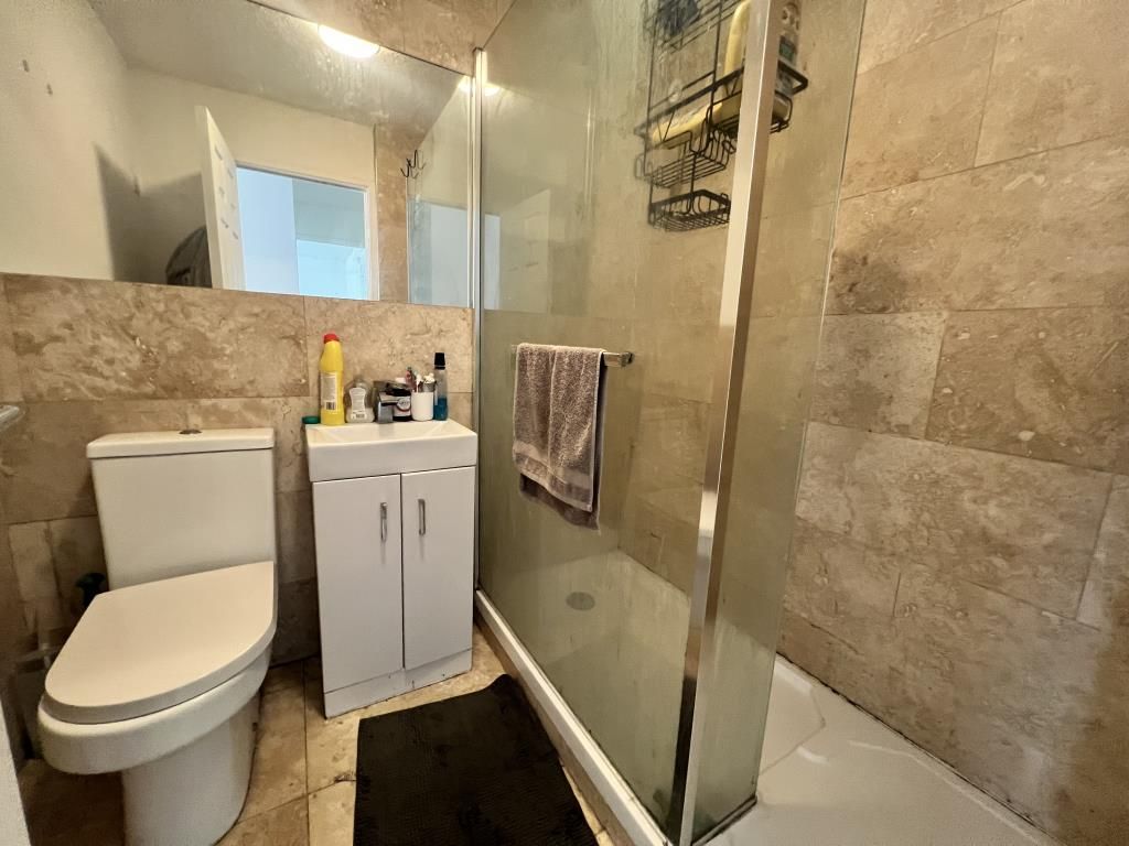 Property photo 3 of 6 Bathroom