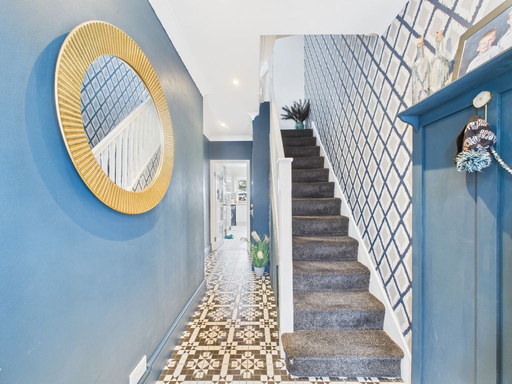 Property photo 2 of 24