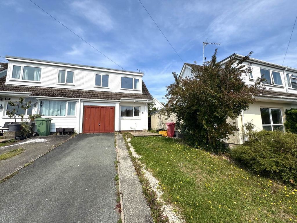 Property photo 1 of 13 Front