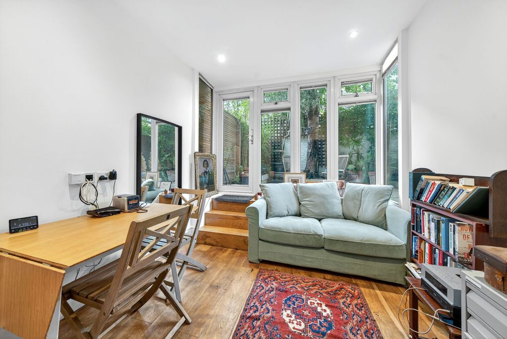 Property photo 2 of 14