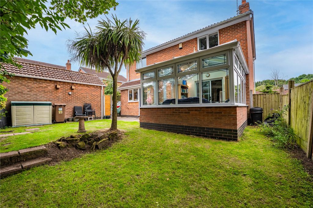 Property photo 2 of 29 Picture No. 48