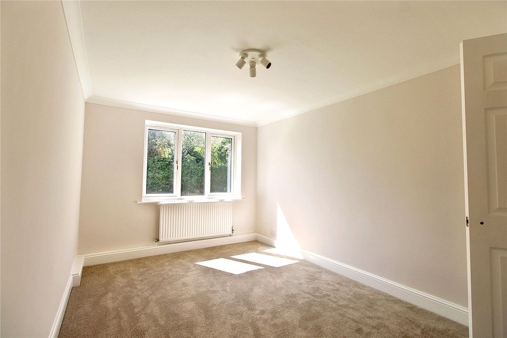 Property photo 3 of 20 Picture No. 04