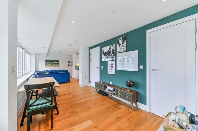 Property photo 3 of 8 Photo 3