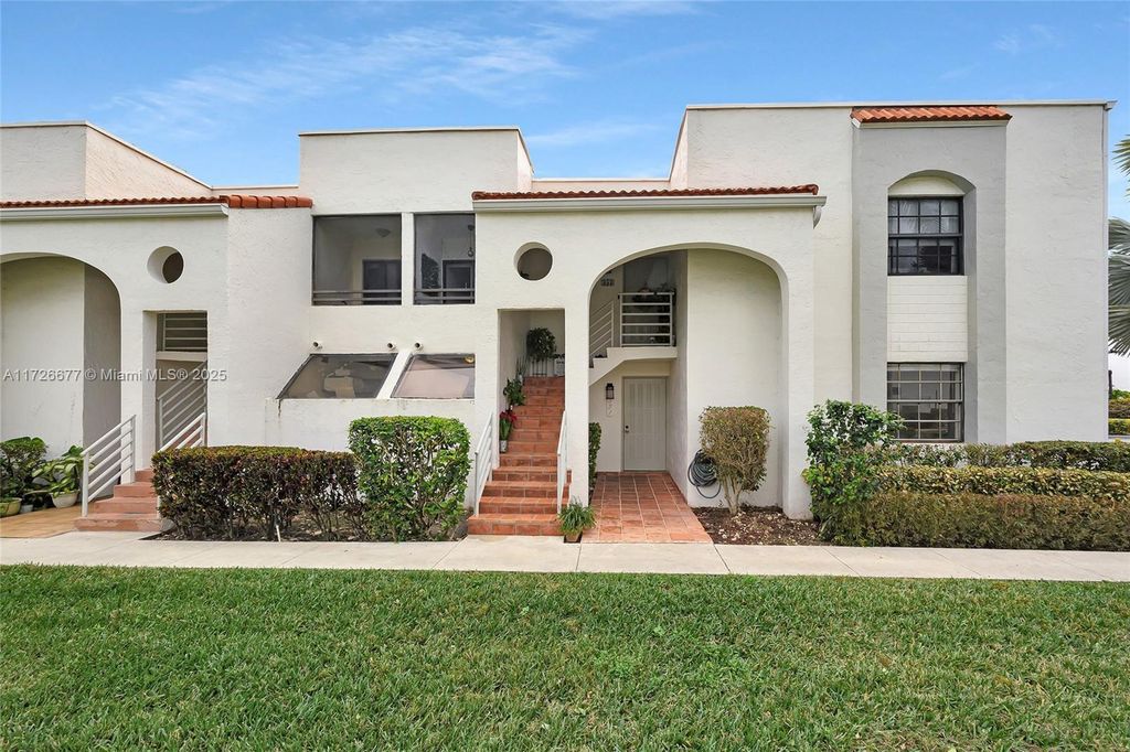 Property photo 1 of 28