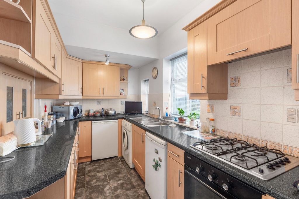 Property photo 3 of 18 3.Jpg