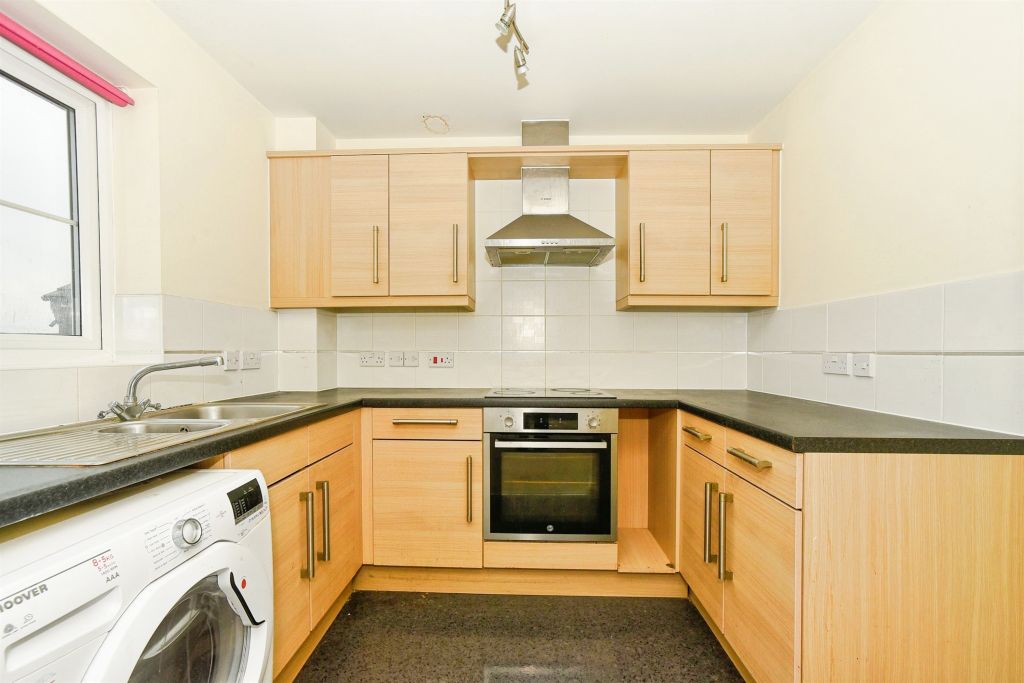 Property photo 3 of 13