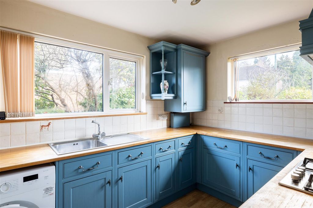 Property photo 2 of 15