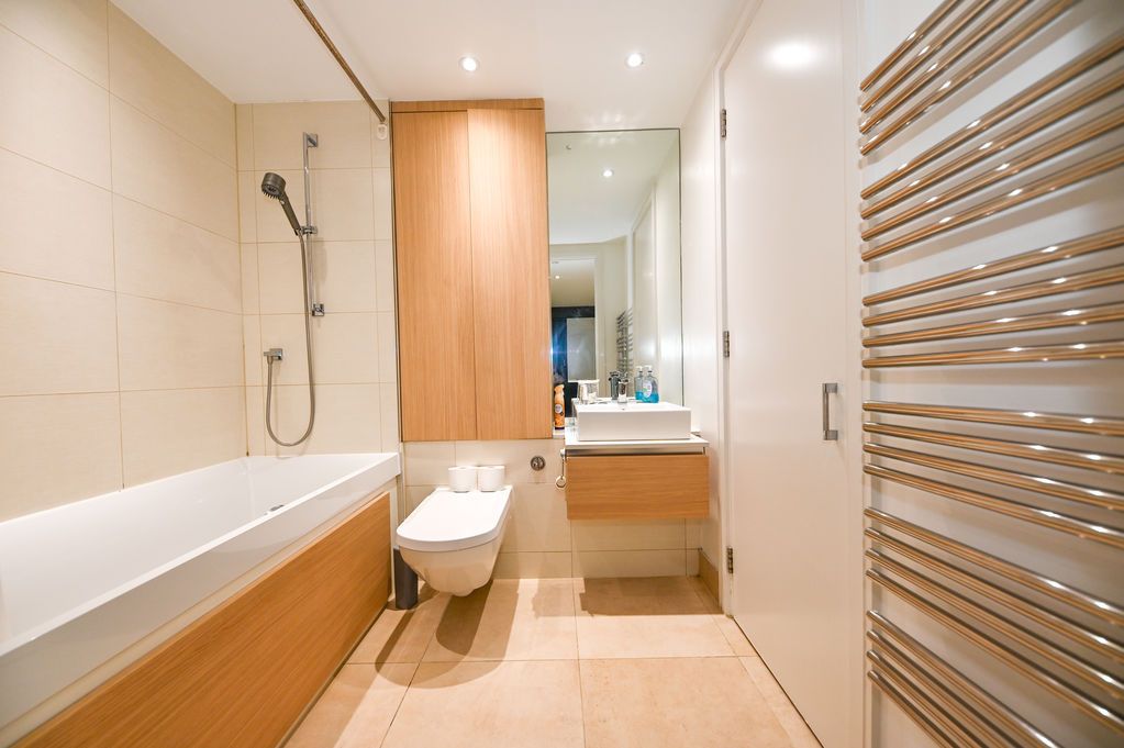 Property photo 3 of 9 Photo 3