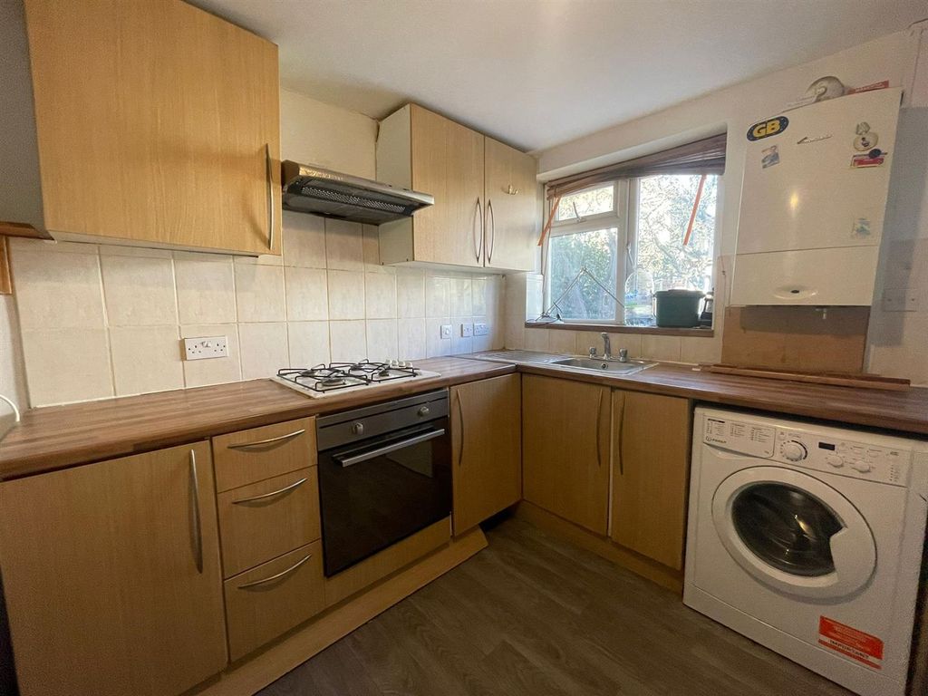 Property photo 2 of 6 014A4Ccd-2043-4021-A82E-F2607288d5d5.Jpg