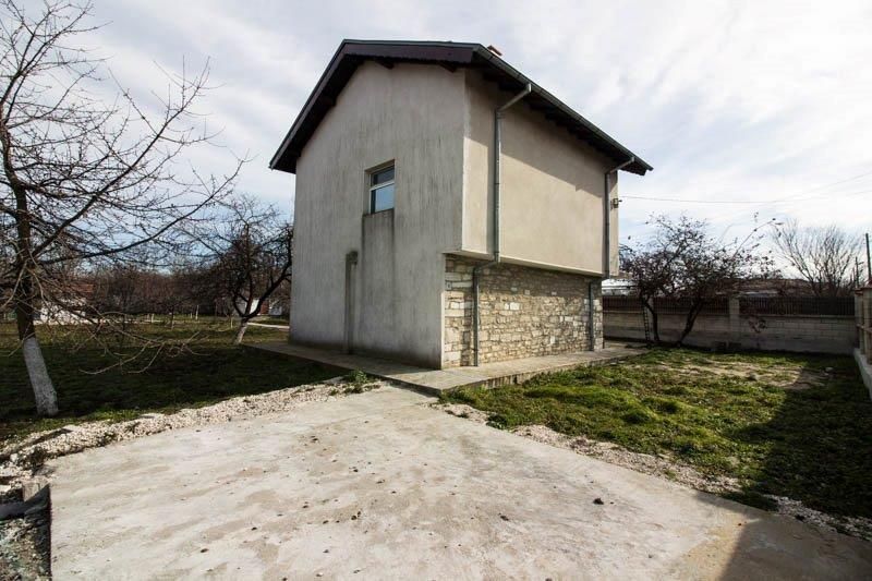 Property photo 3 of 56