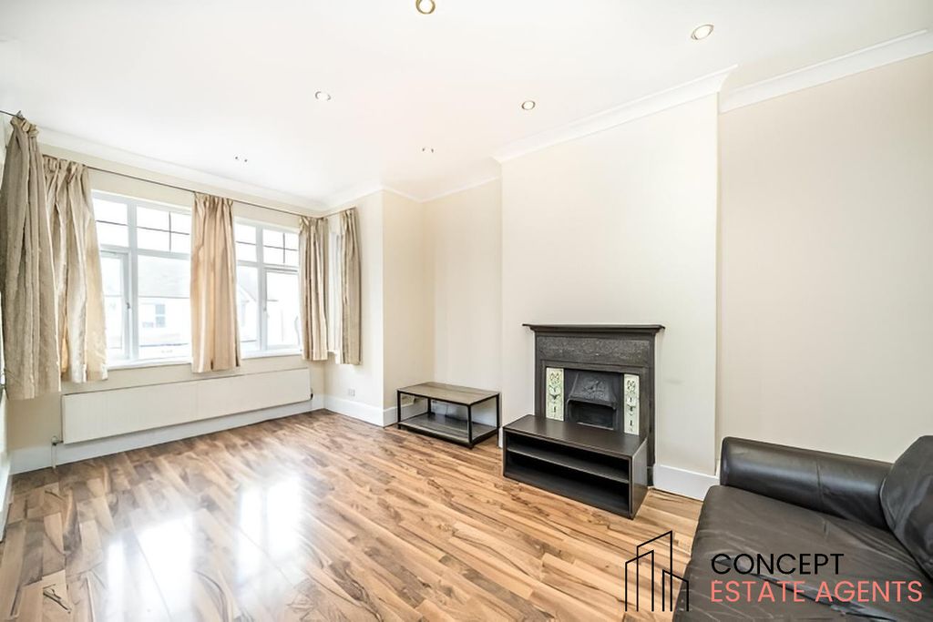 Property photo 1 of 4