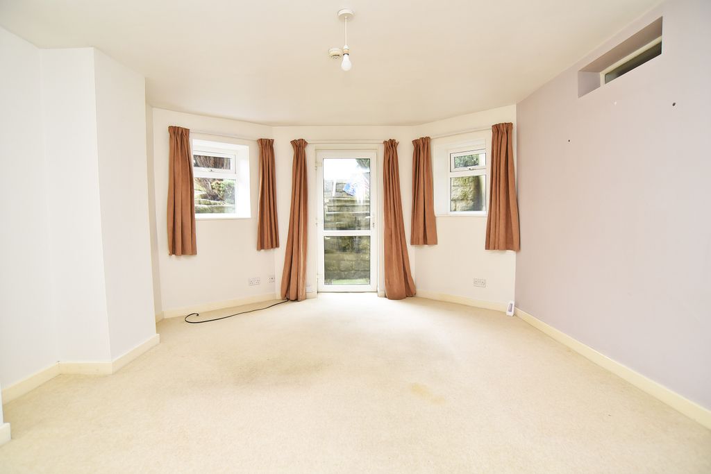 Property photo 2 of 5 2