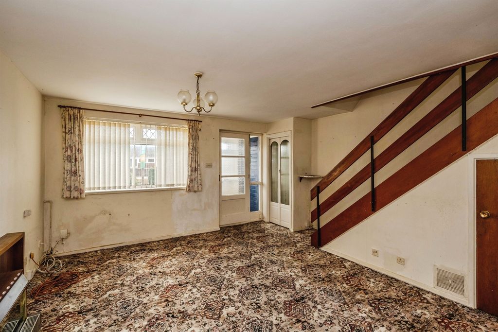 Property photo 3 of 16