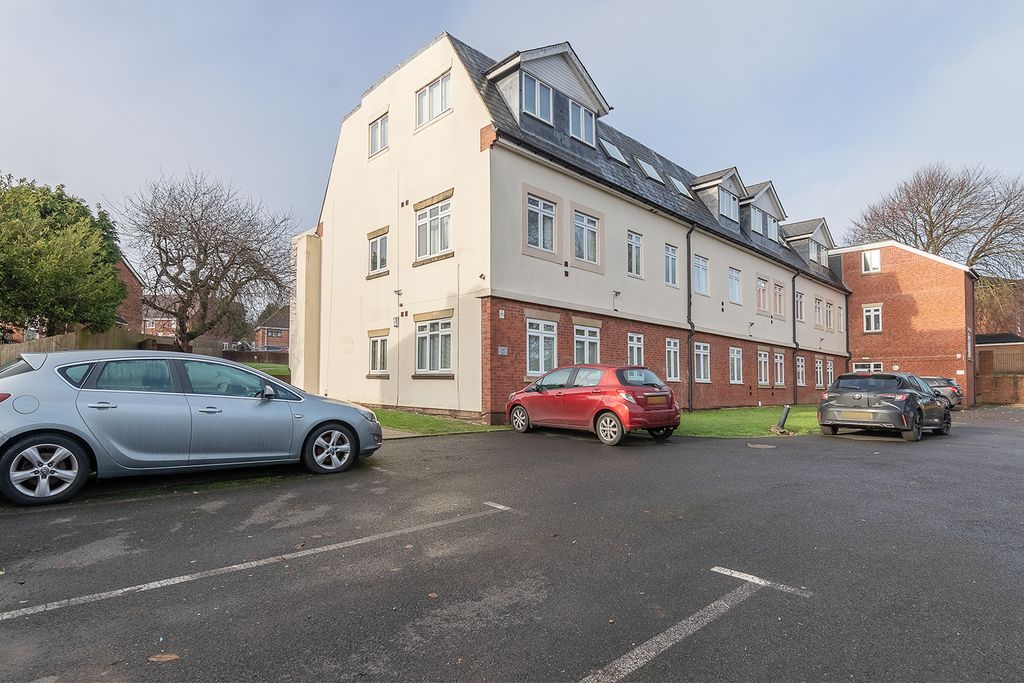 Property photo 1 of 30