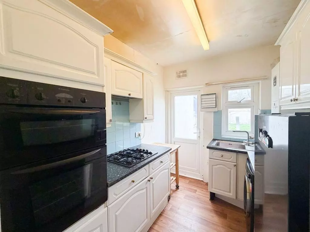 Property photo 1 of 5