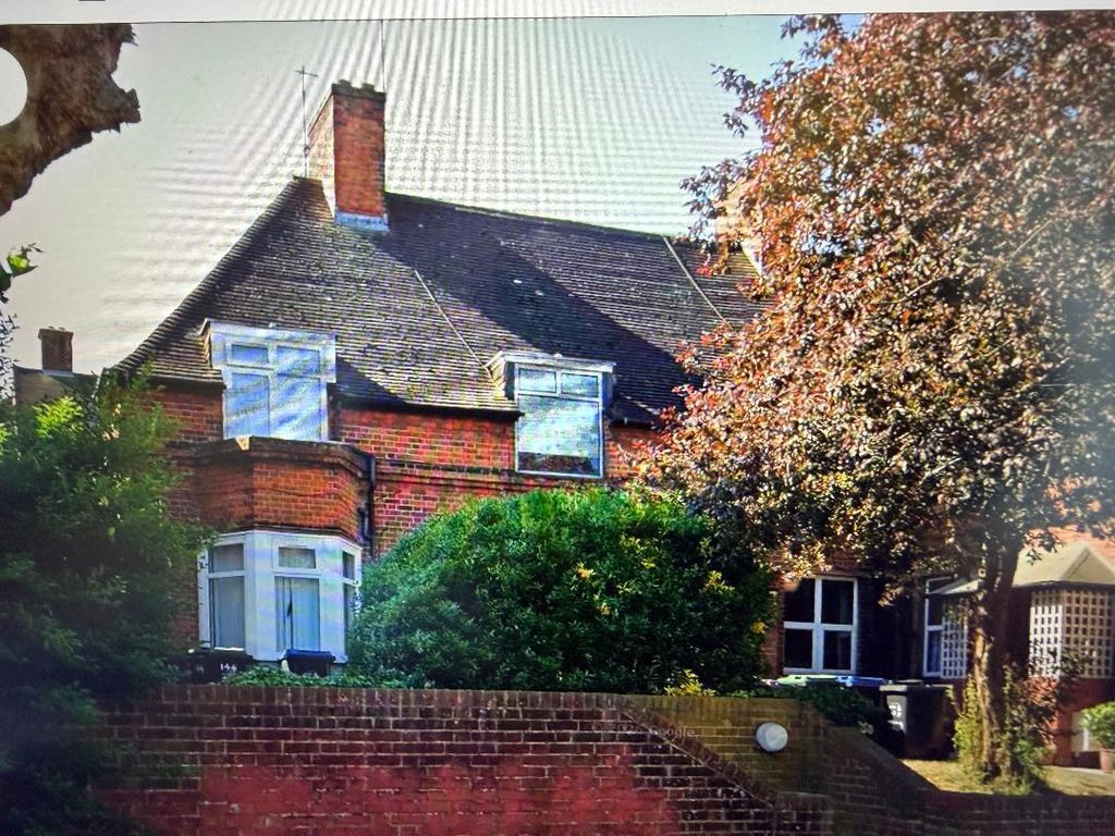 Property photo 1 of 8 Photo 2