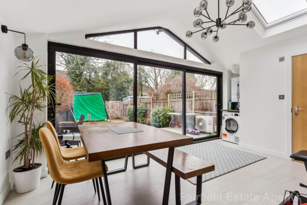 Property photo 2 of 24