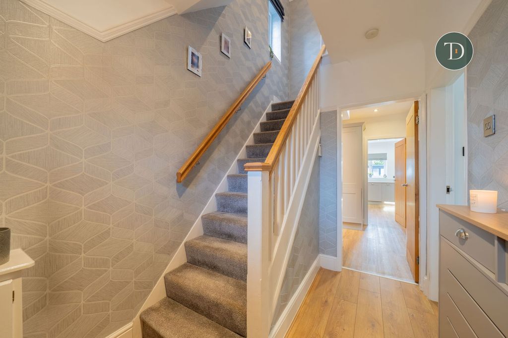 Property photo 2 of 29