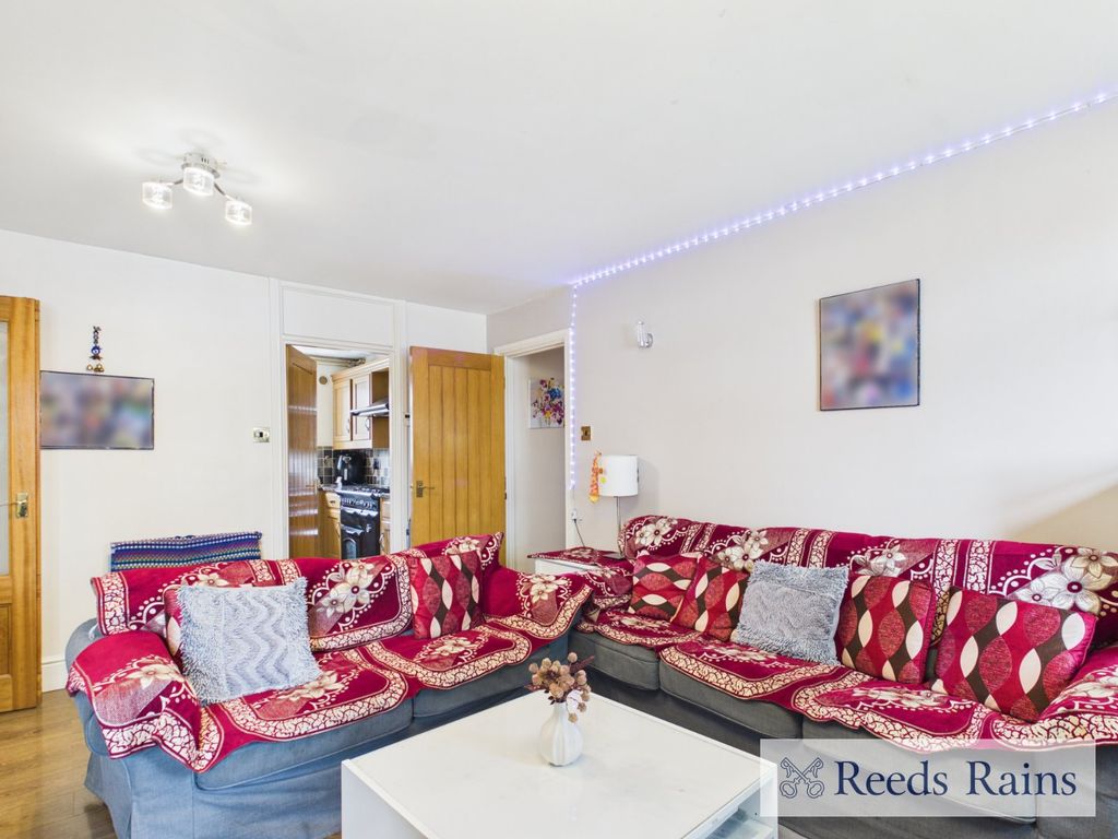 Property photo 3 of 12 Picture No. 07
