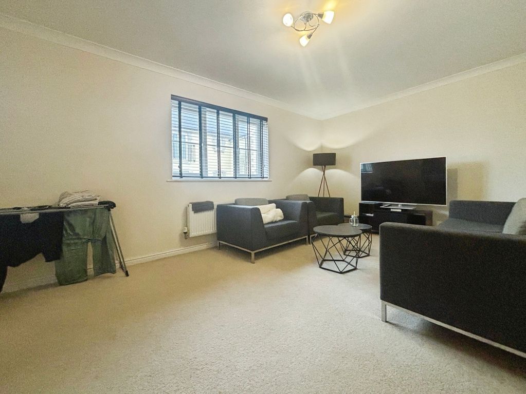 Property photo 2 of 7 Living Room