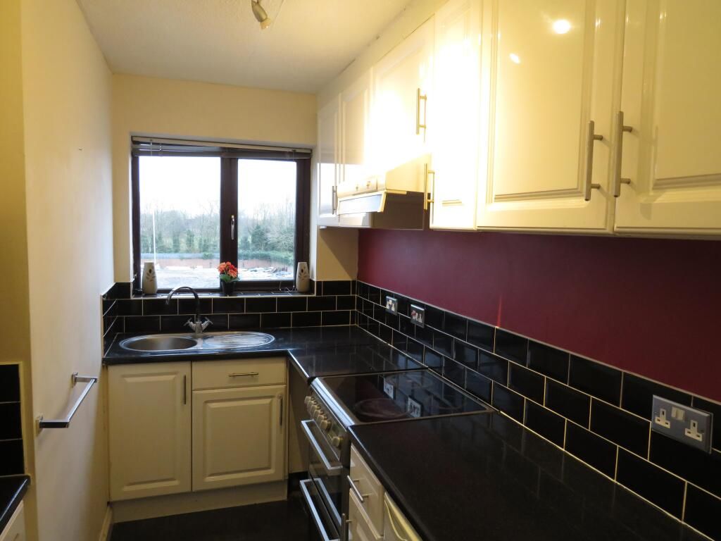 Property photo 2 of 6