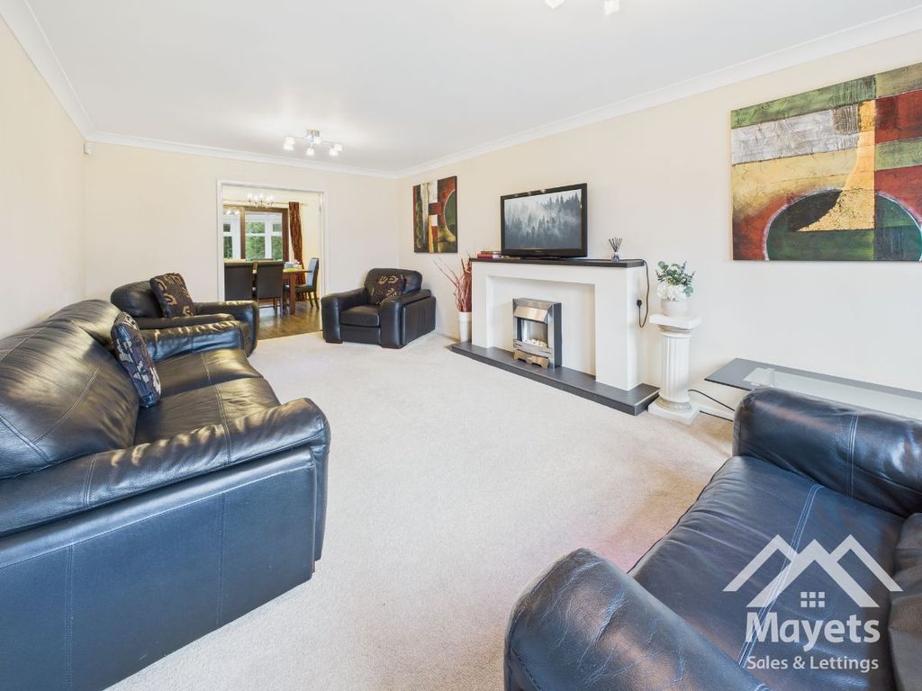 Property photo 3 of 40