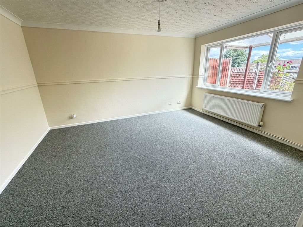 Property photo 3 of 17 Picture No. 25