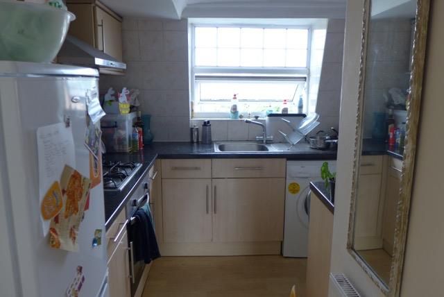 Property photo 3 of 5 Kitchen.Jpg