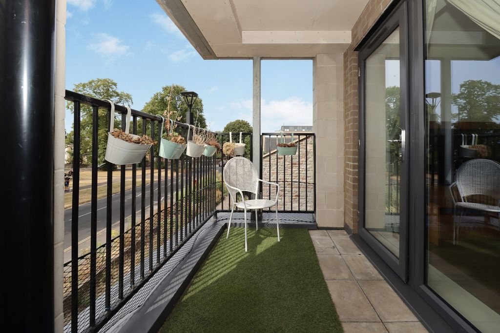Property photo 2 of 15 Pbox-Img.Jpg