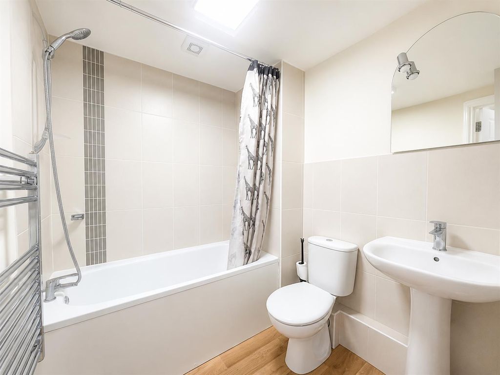 Property photo 3 of 6 E563A744-Bd22-499d-9650-483B75Aefc2d.Png