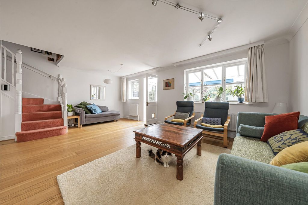 Property photo 2 of 13 Picture No. 05