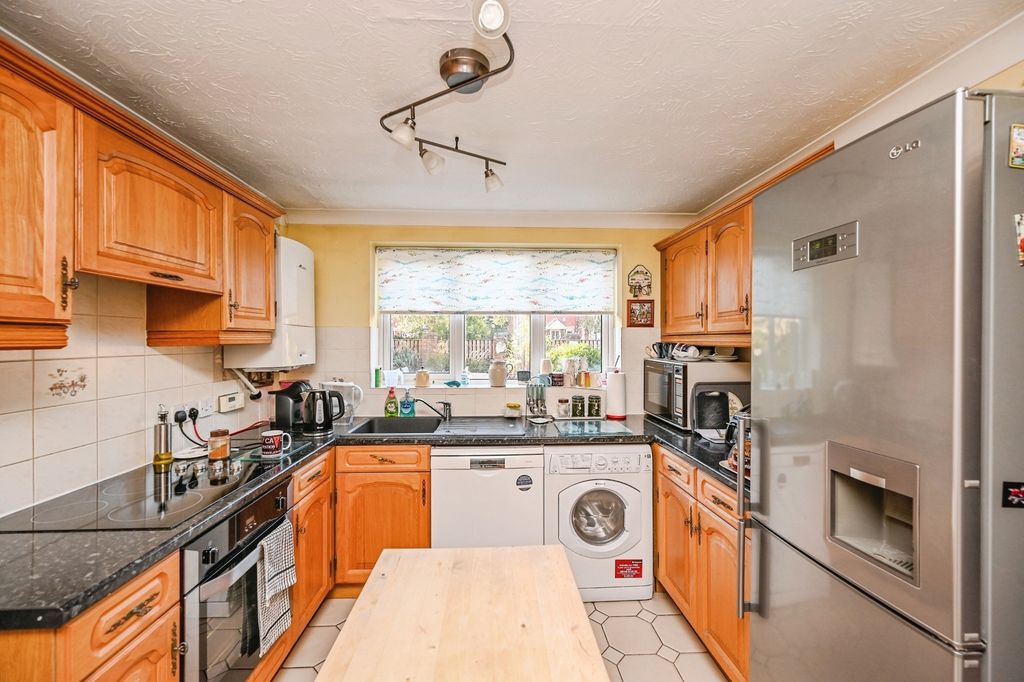 Property photo 2 of 14 Photo