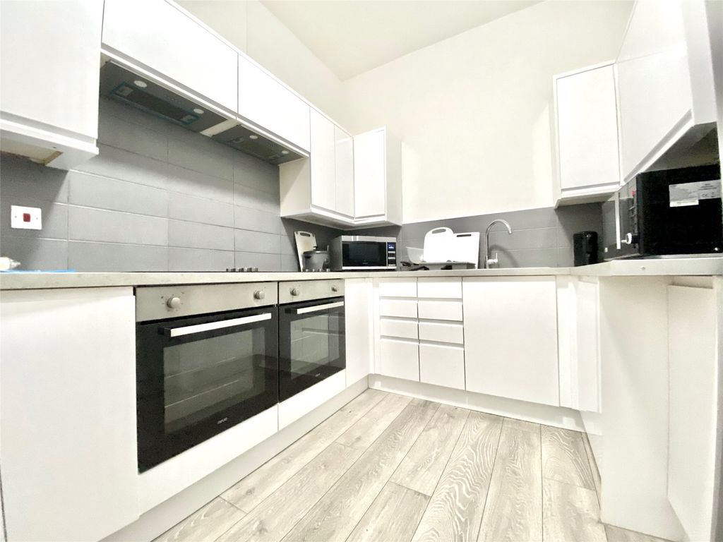 Property photo 2 of 8 Picture No. 01