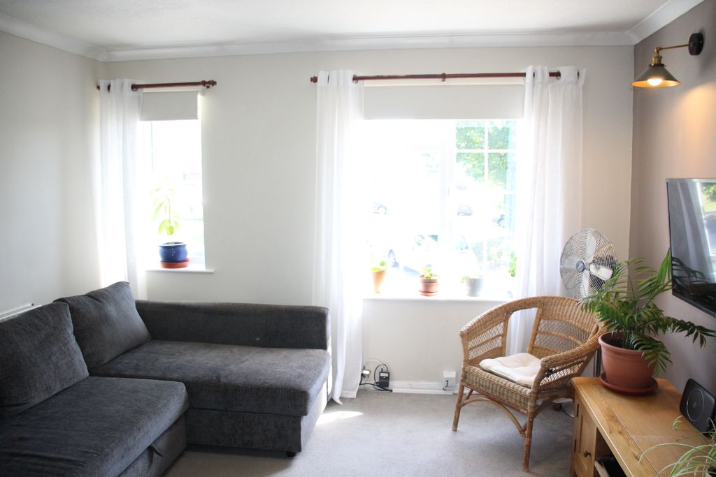 Property photo 3 of 6