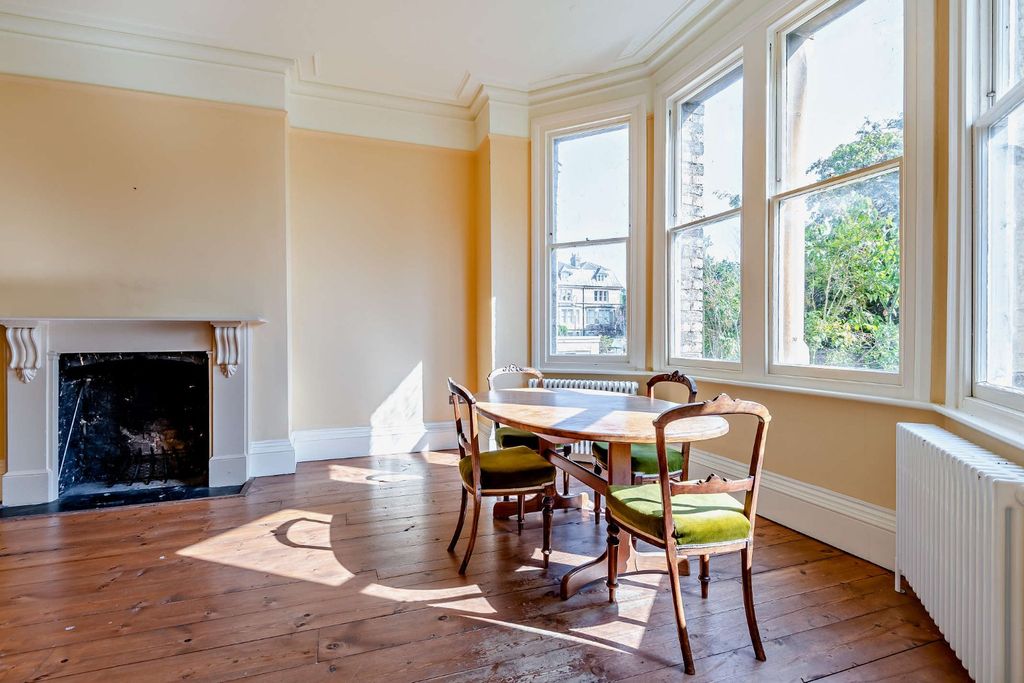 Property photo 2 of 14 Picture No. 27