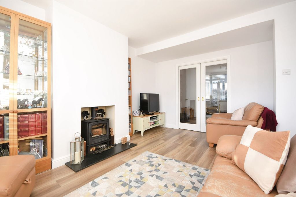 Property photo 2 of 20