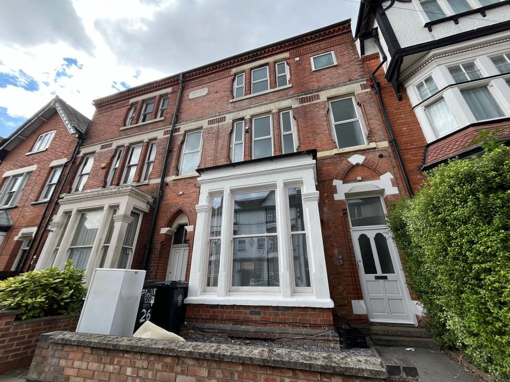 Property photo 1 of 7