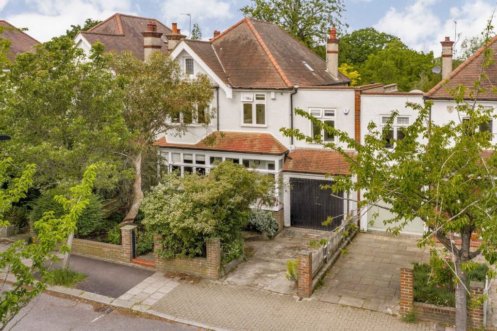 Property photo 1 of 14