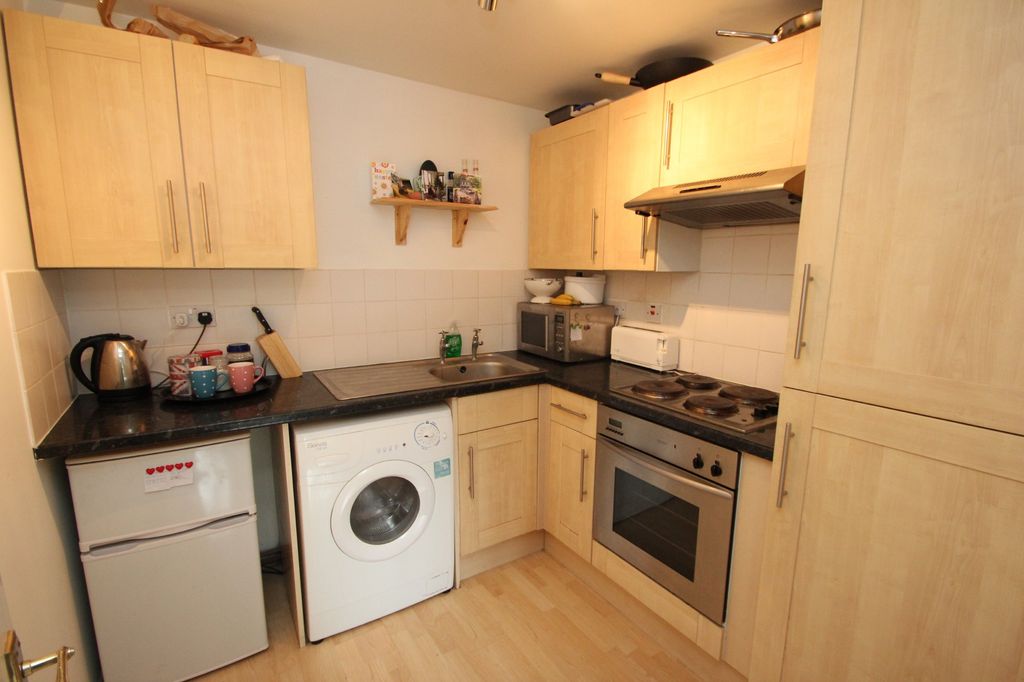 Property photo 3 of 5