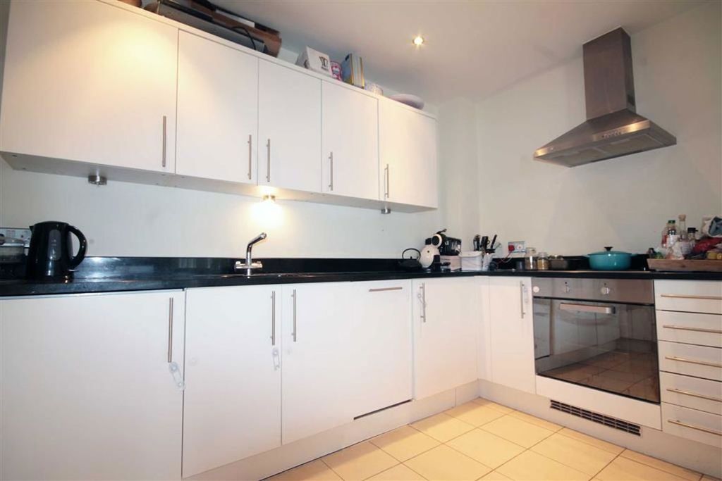 Property photo 3 of 6