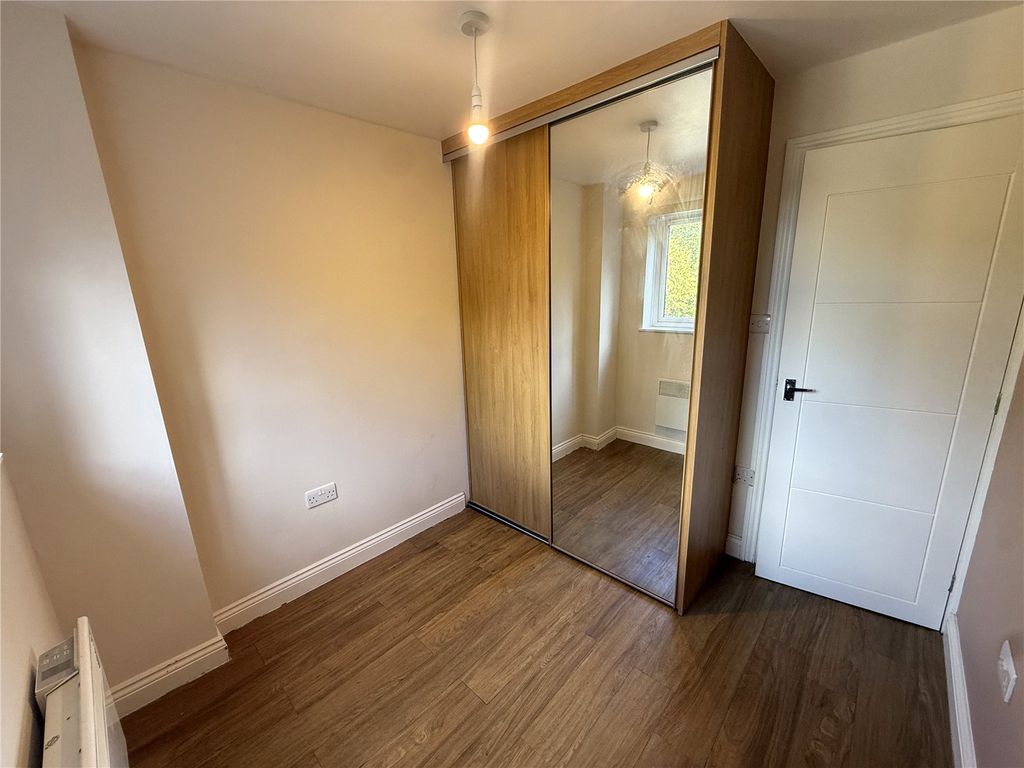 Property photo 2 of 8 Picture No. 01