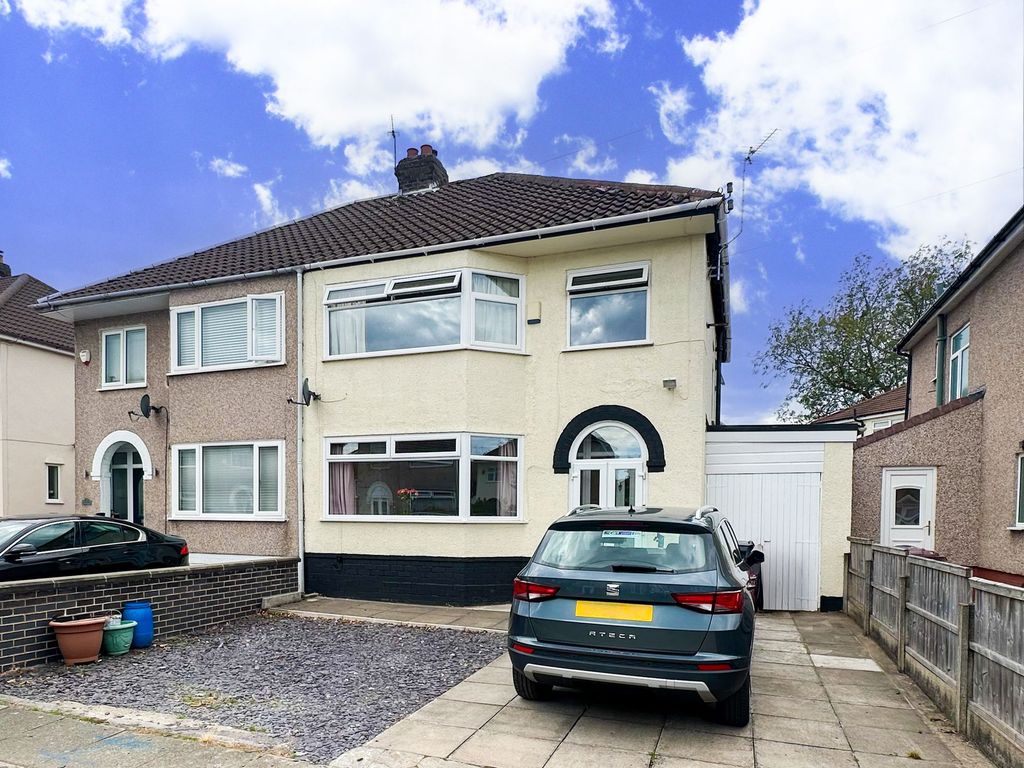 Property photo 1 of 13 Photo 14