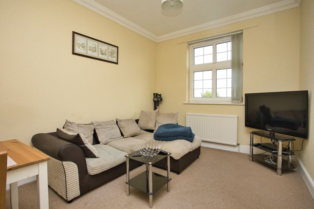 Property photo 2 of 8 Picture 2