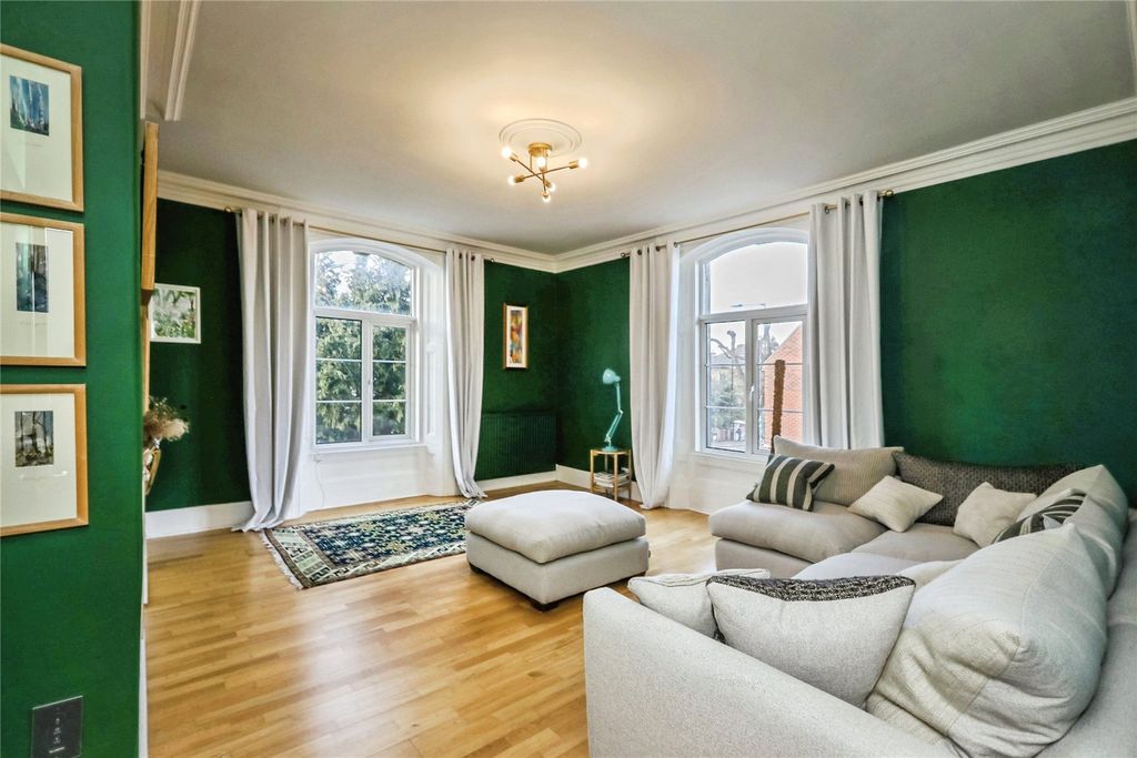 Property photo 2 of 20 Picture No. 27